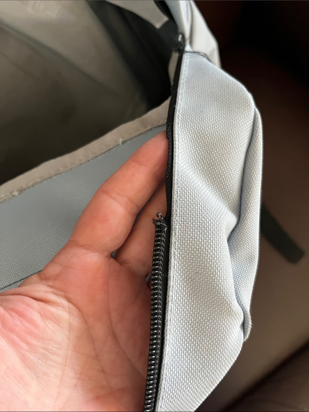 Jansport Light blue Backpack with Tan Suede Base and Black Trim needs zipper fix - Picture 4 of 7